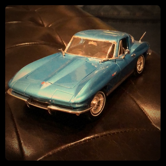Toy car! - Picture 1 of 3